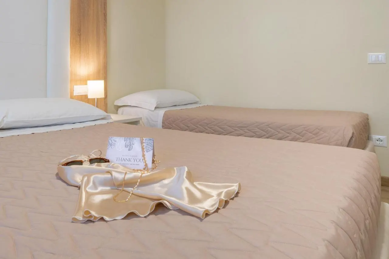 Hotel Suez リド・ディ・イエゾロ