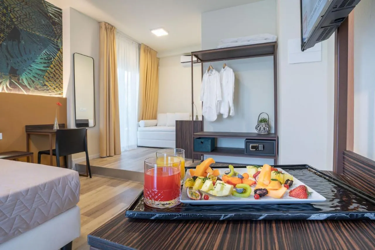 לידו די ג'סולו Hotel Suez  לידו די ג'סולו